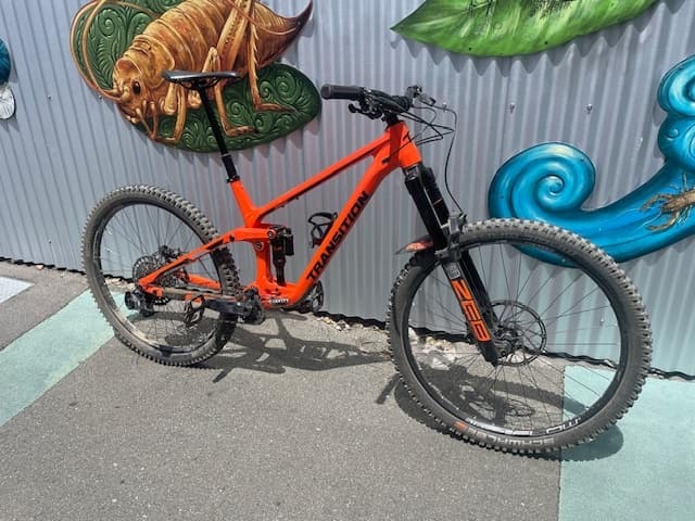 Full-Suspension Mountain Bike Rental in Nelson by Gravity Nelson