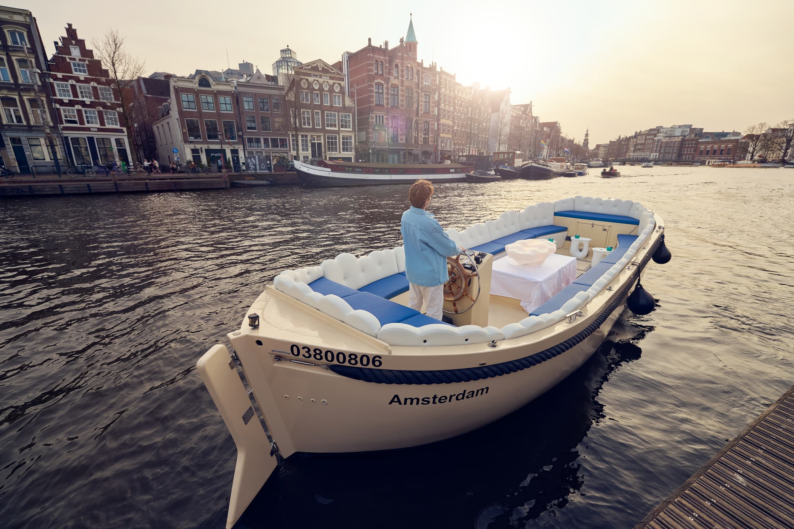Water Activities with Starboard Boats BV in Downtown