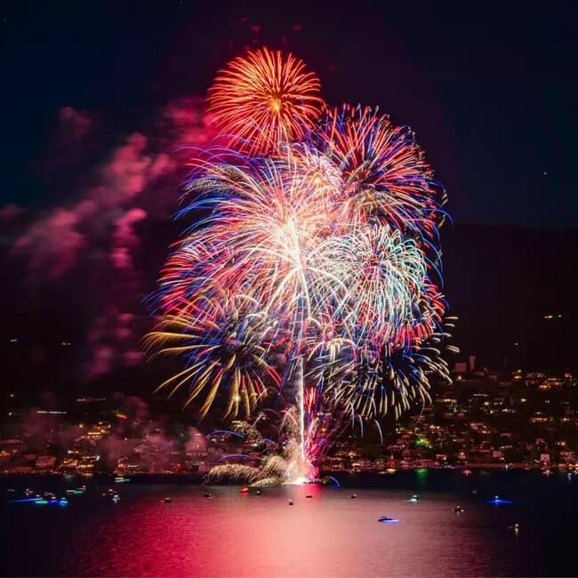 Fourth of July Dinner & Fireworks Cruise on Lake Chelan