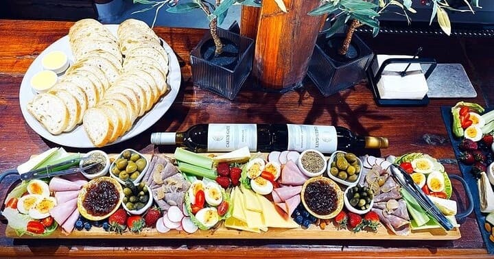 Wine Tasting & Lunch at Cael's Gate Wines