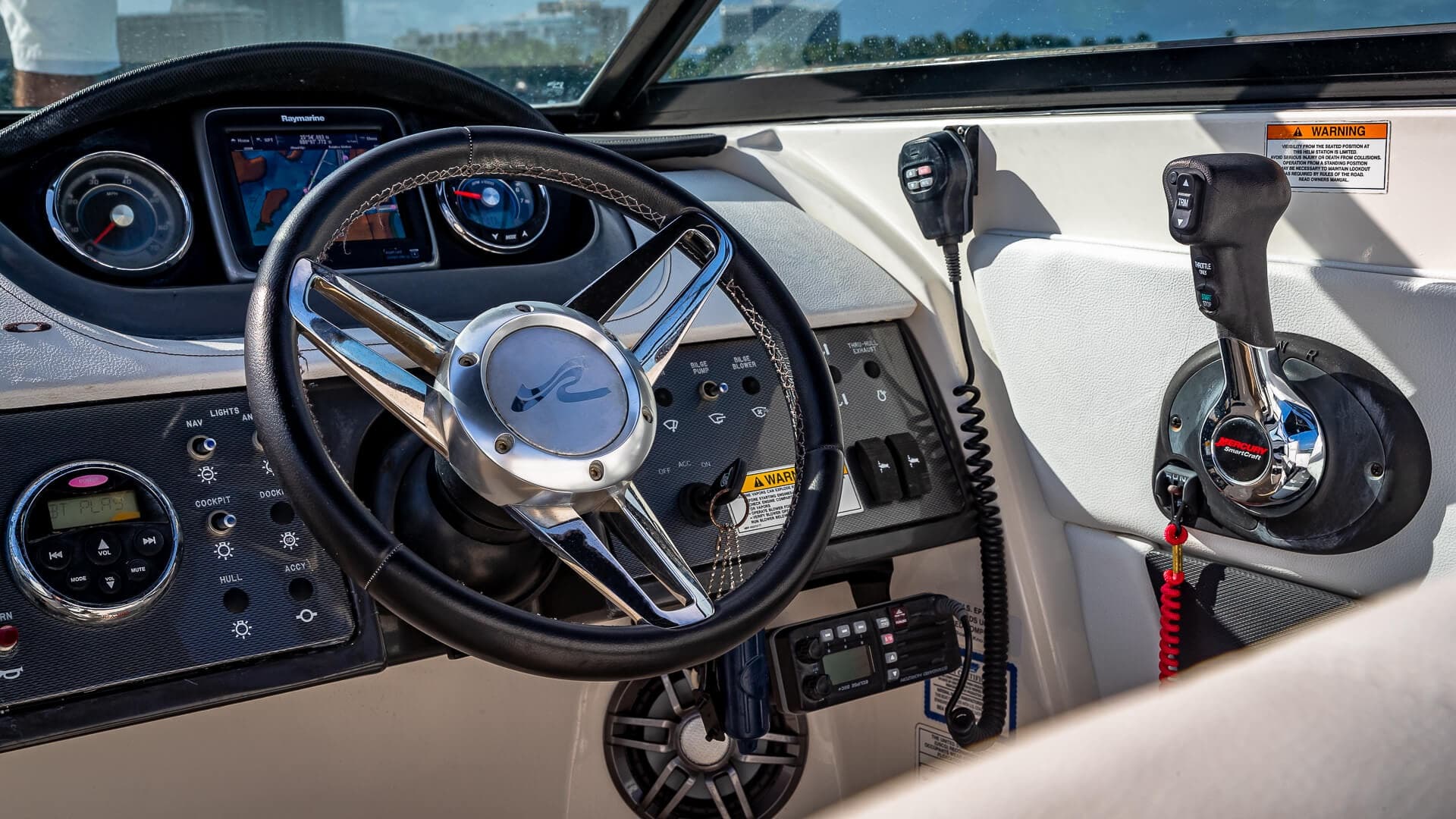 Mastering the Waves: Miami Beach Boating Lessons for Beginners