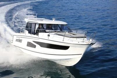 Learn Powerboating: AB 101 Beginner Course in Boston Harbor photo 1