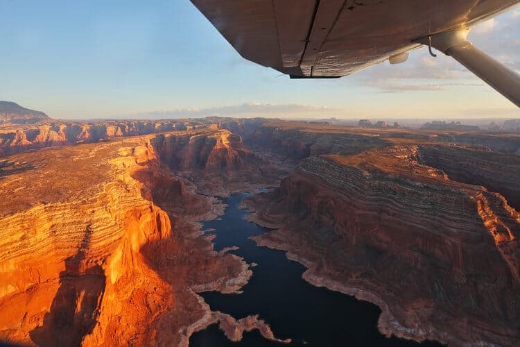 VR Soaring Utah: Virtual Adventure Over Southern Utah