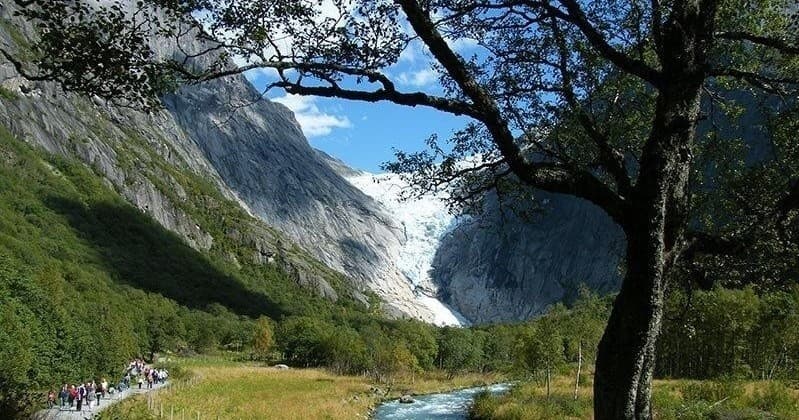 Glacier Hiking & Scenic Bus Tour at Briksdal Glacier by Nordfjordeid