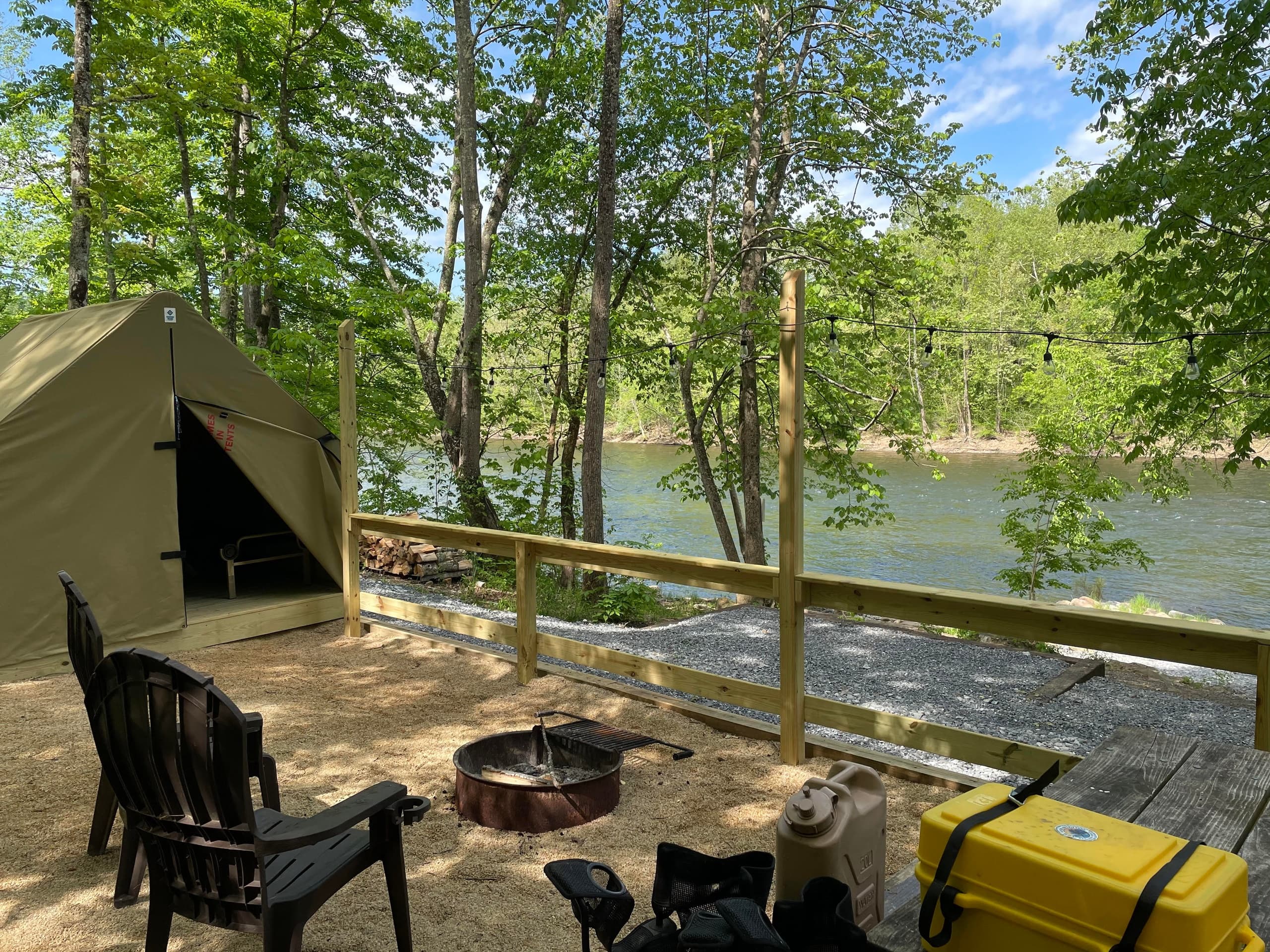 Glamping Canoe Trip from Eagle Rock to Buchanan: A Luxurious Paddle Adventure in Virginia