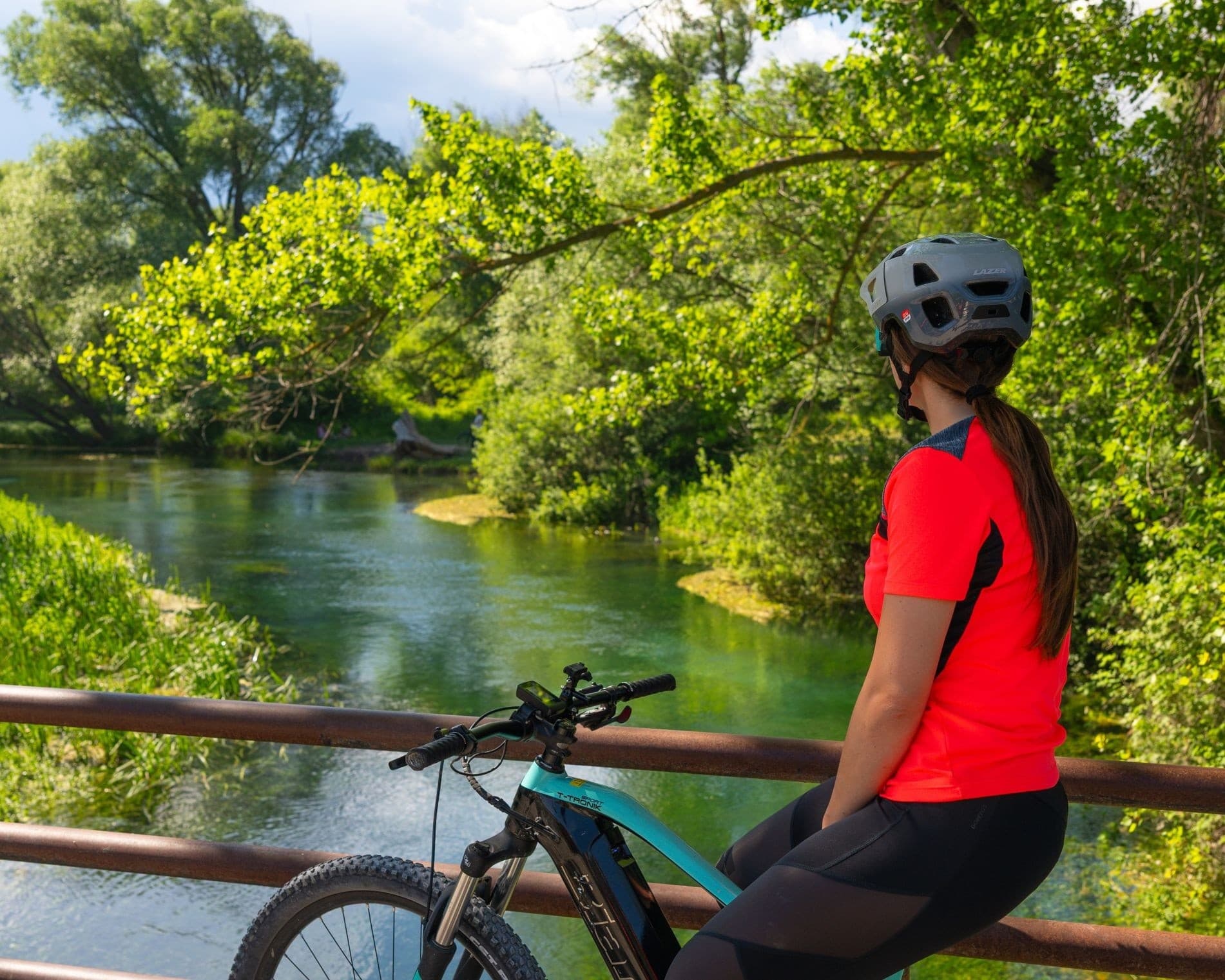 Valle del Tirino: E‑Bike and Kayak Day on Italy’s Clearest River photo 1