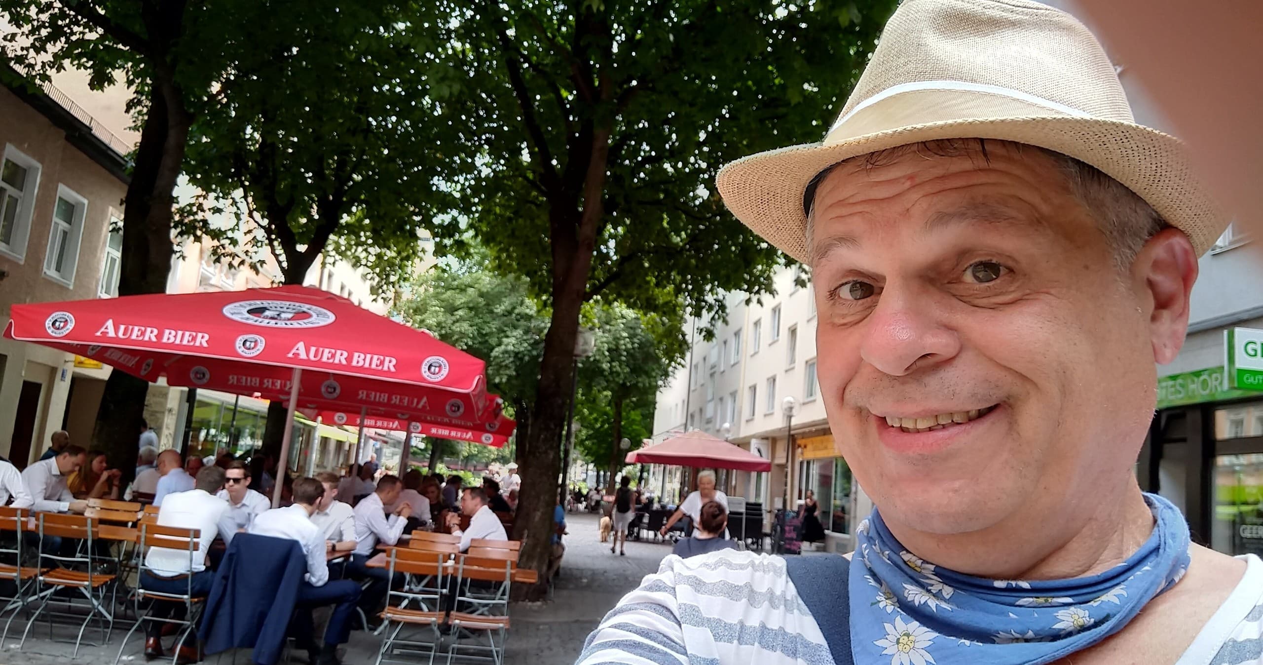 Bavarian Coffee & Cake Tour with Paul Riedel in Munich