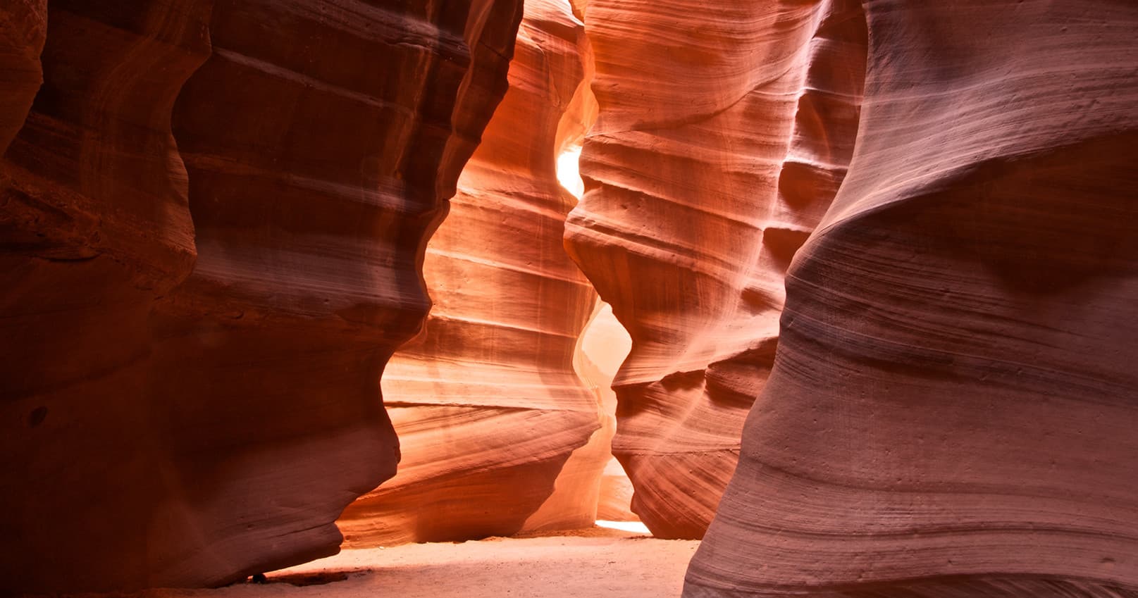 Antelope Canyon slot canyon panorama, guided hiking tour experience