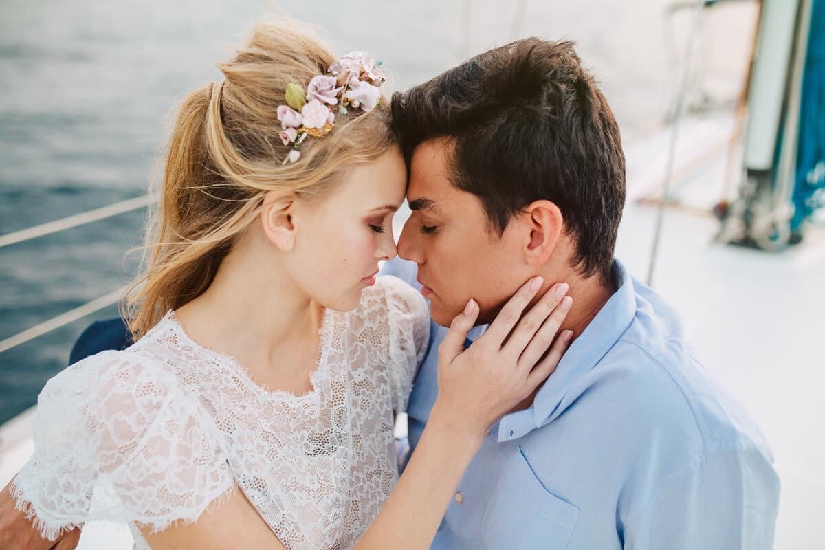 Sunset Sail Wedding in Barcelona | Boda en Velero en Barcelona photo 2