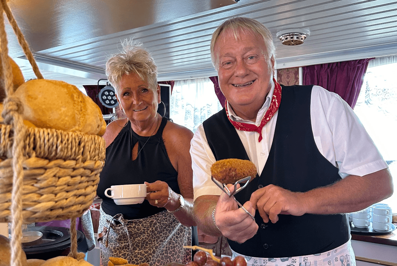 Amsterdam Lunch Cruise on the IJ: Live Music, Dutch Buffet & Music Bingo