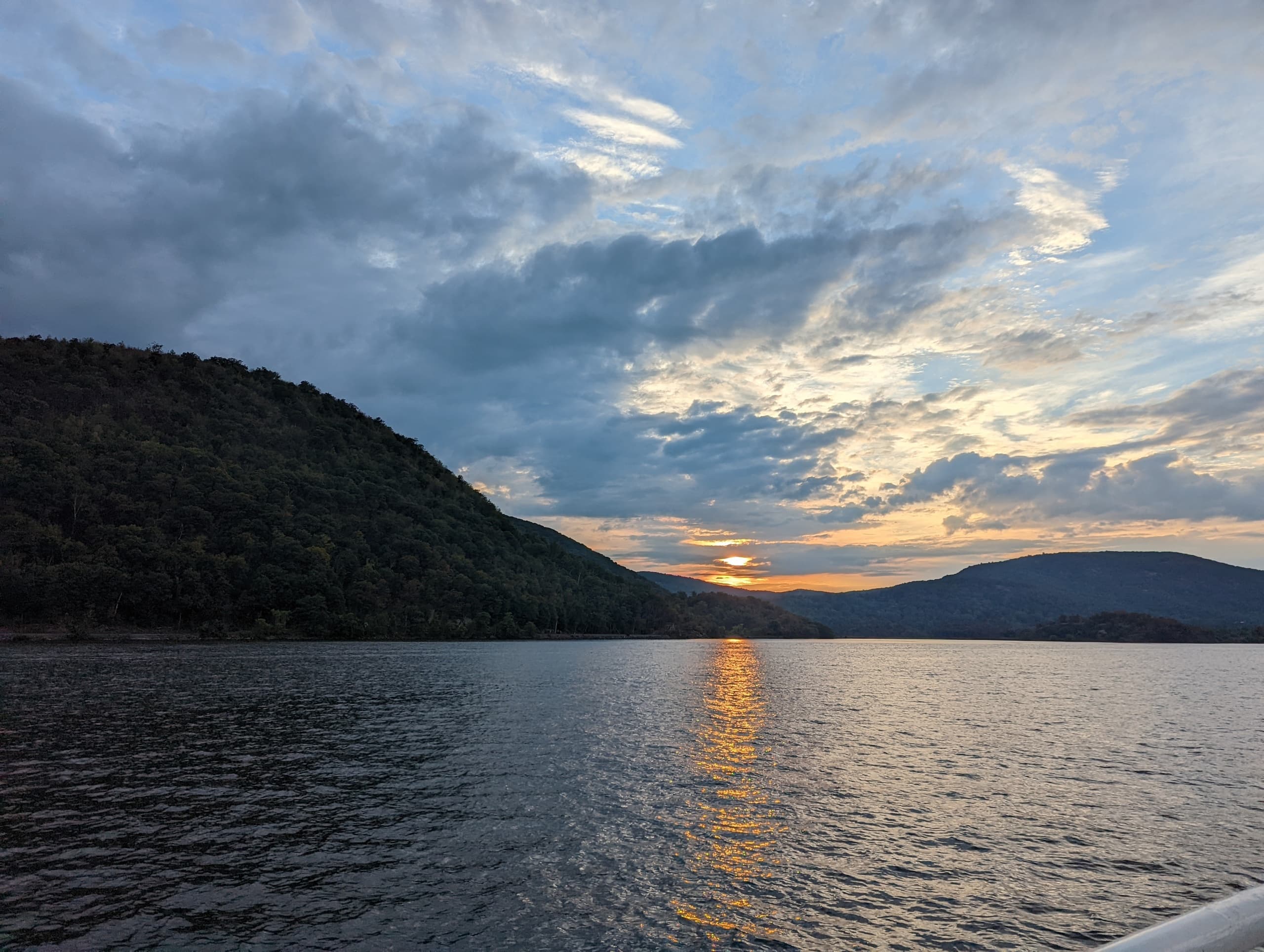 Sunset Cruise with New York Boat Company in Peekskill