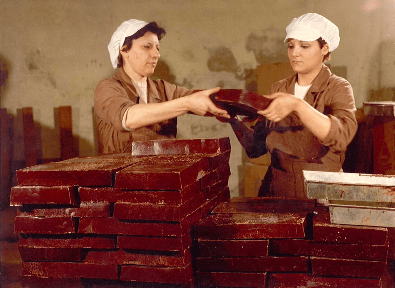 Chocolate Tour & Artisan Crafting in Turin, Italy