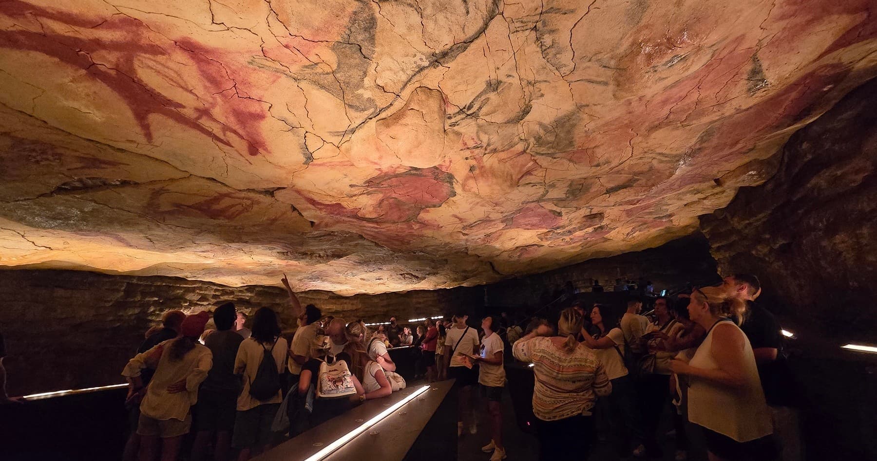 Inside Altamira: Skip-the-Line Guided Visit to the Neocueva in Santillana del Mar