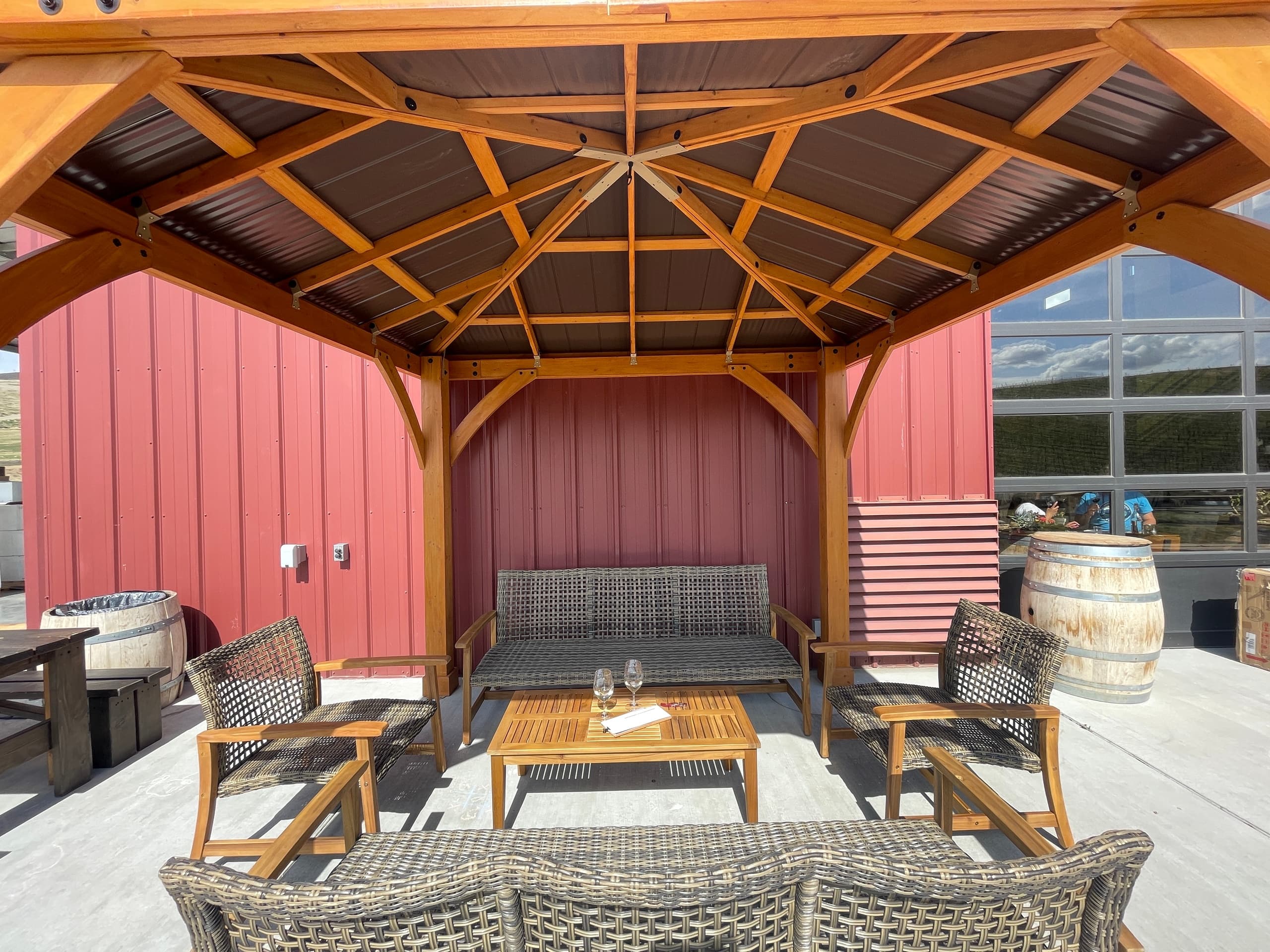Outdoor Wine Tasting at Owen Roe Cabana