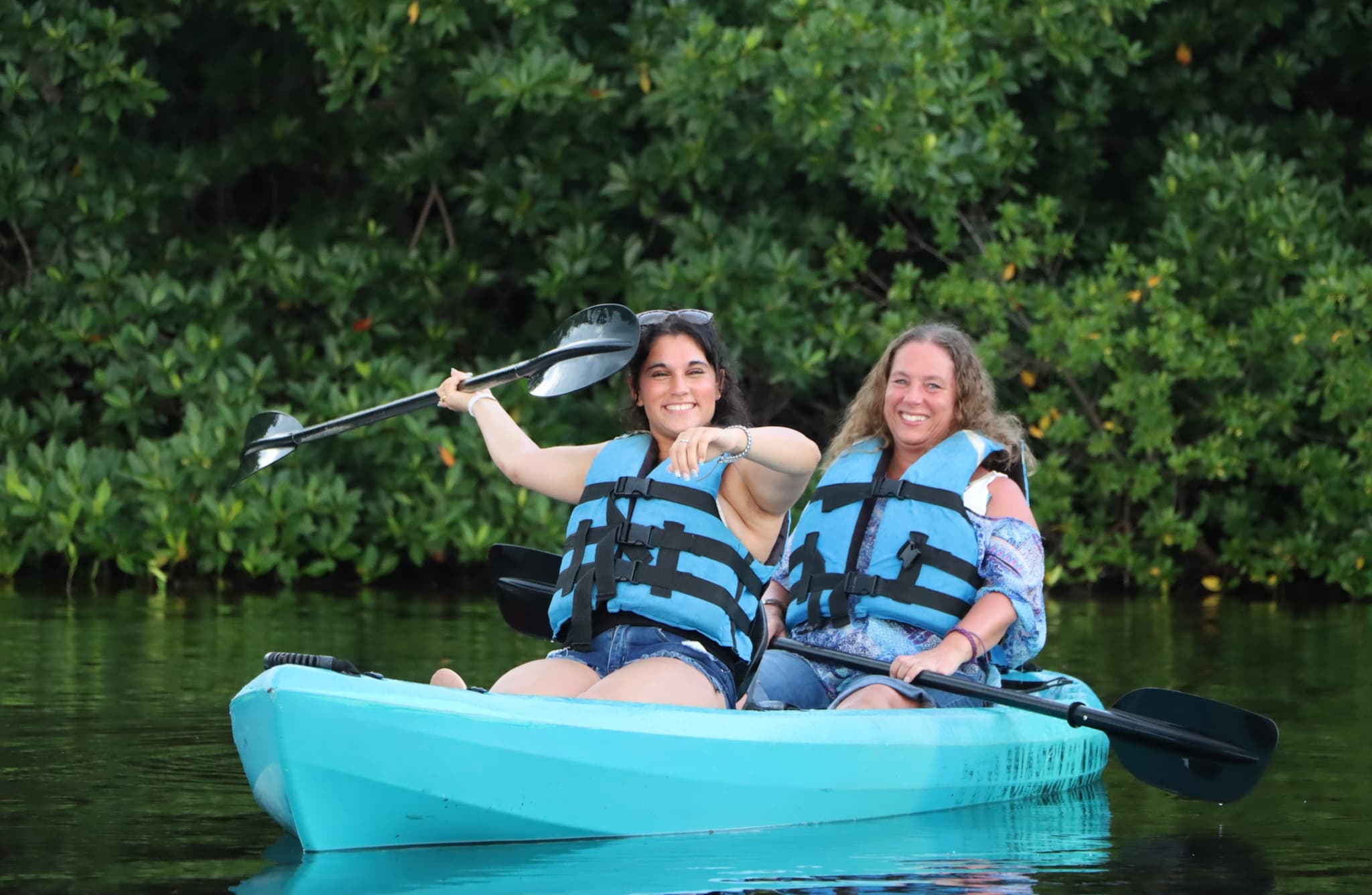 Morning Kayak in Laguna Nichupté: Guided Mangrove Paddle From Cancún photo 1