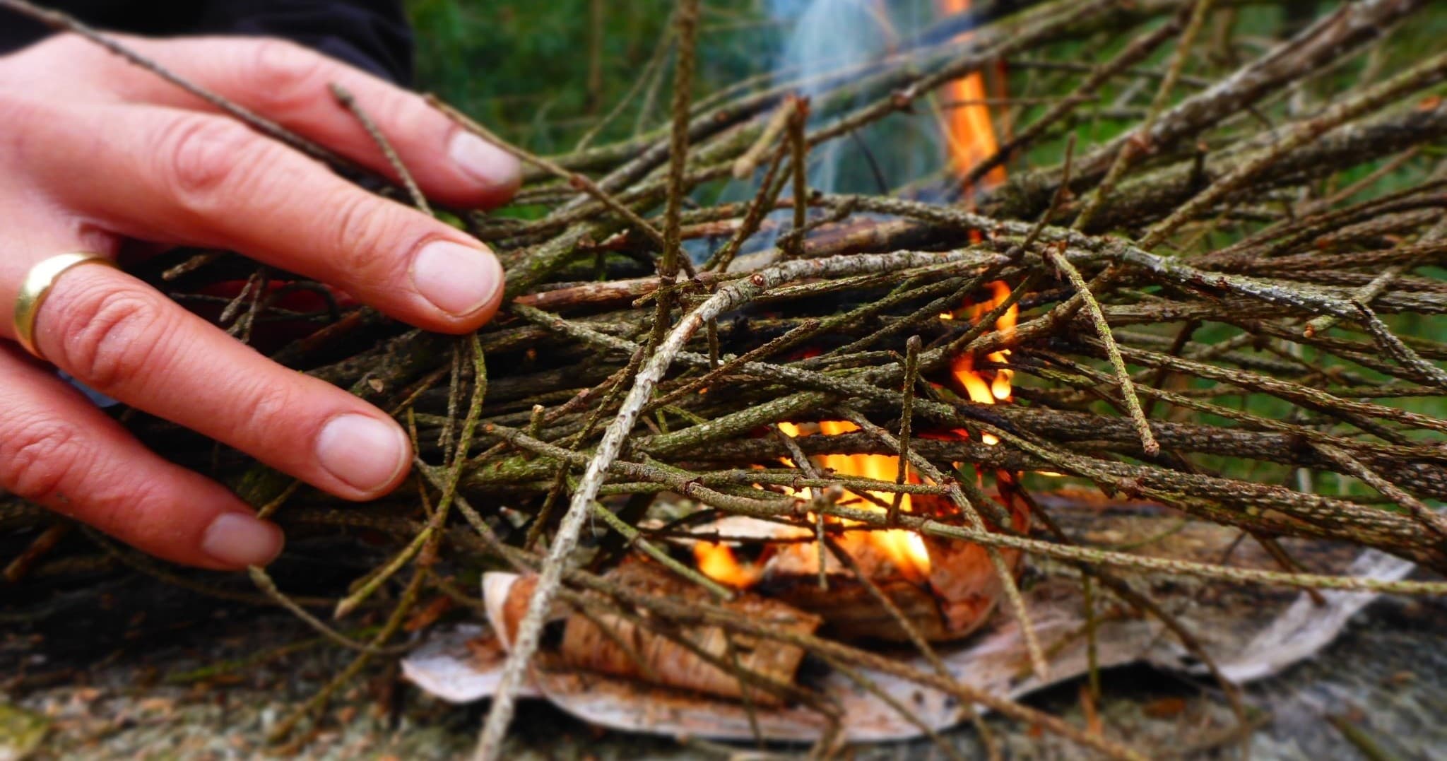 Winter Fire-Making Workshop at Vuur de Basis