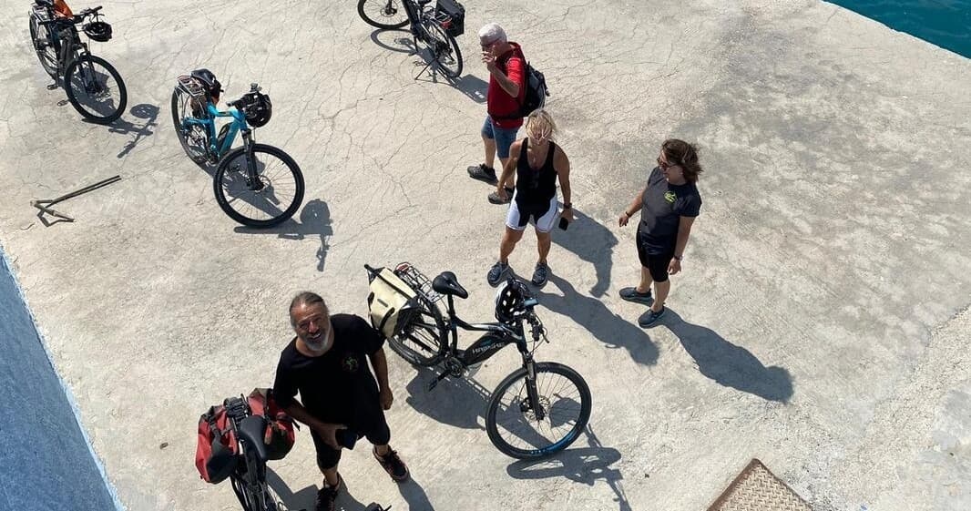 Land Adventures: E-Bike & Wine Tour in Crete