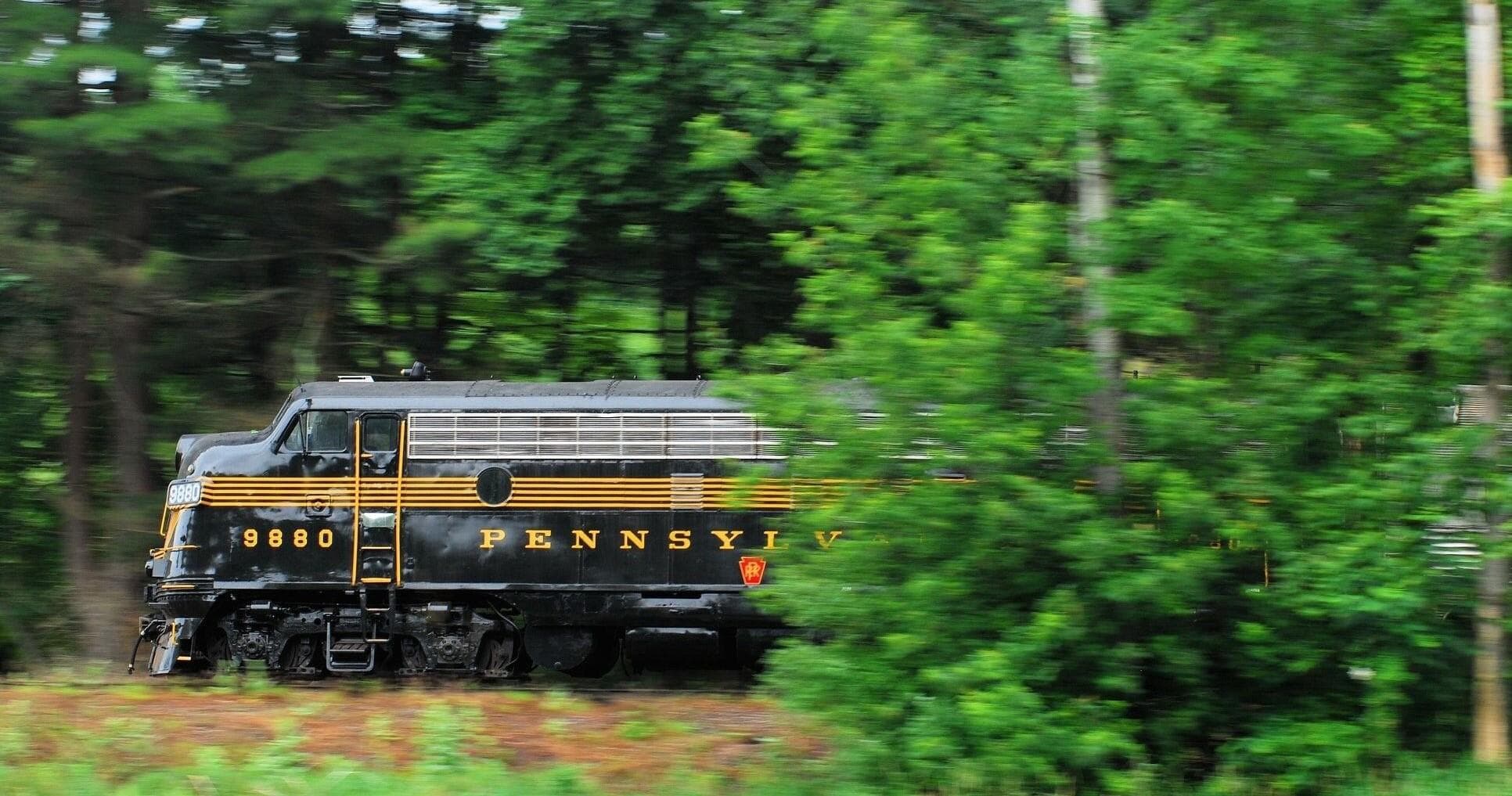 Scenic Pocono Express Train Ride from Honesdale, PA