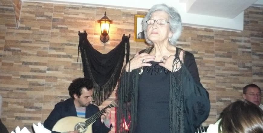 Lisbon Night Tour with Fado and Dinner by Celina Tours