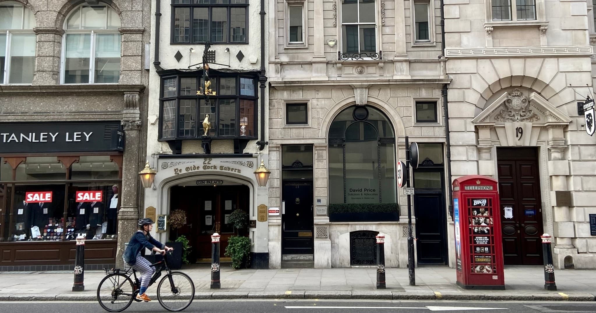 Land Adventures & City History with Fleet Street Secrets