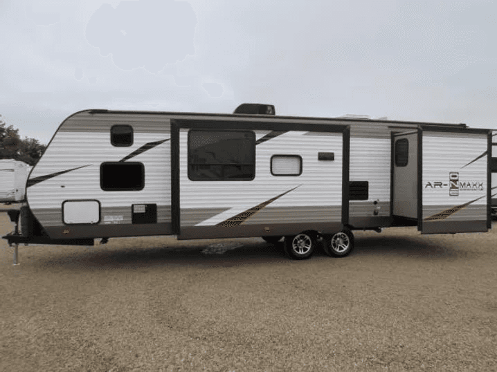 Take Off the Lot Camper Rental in Fort Pierre, SD