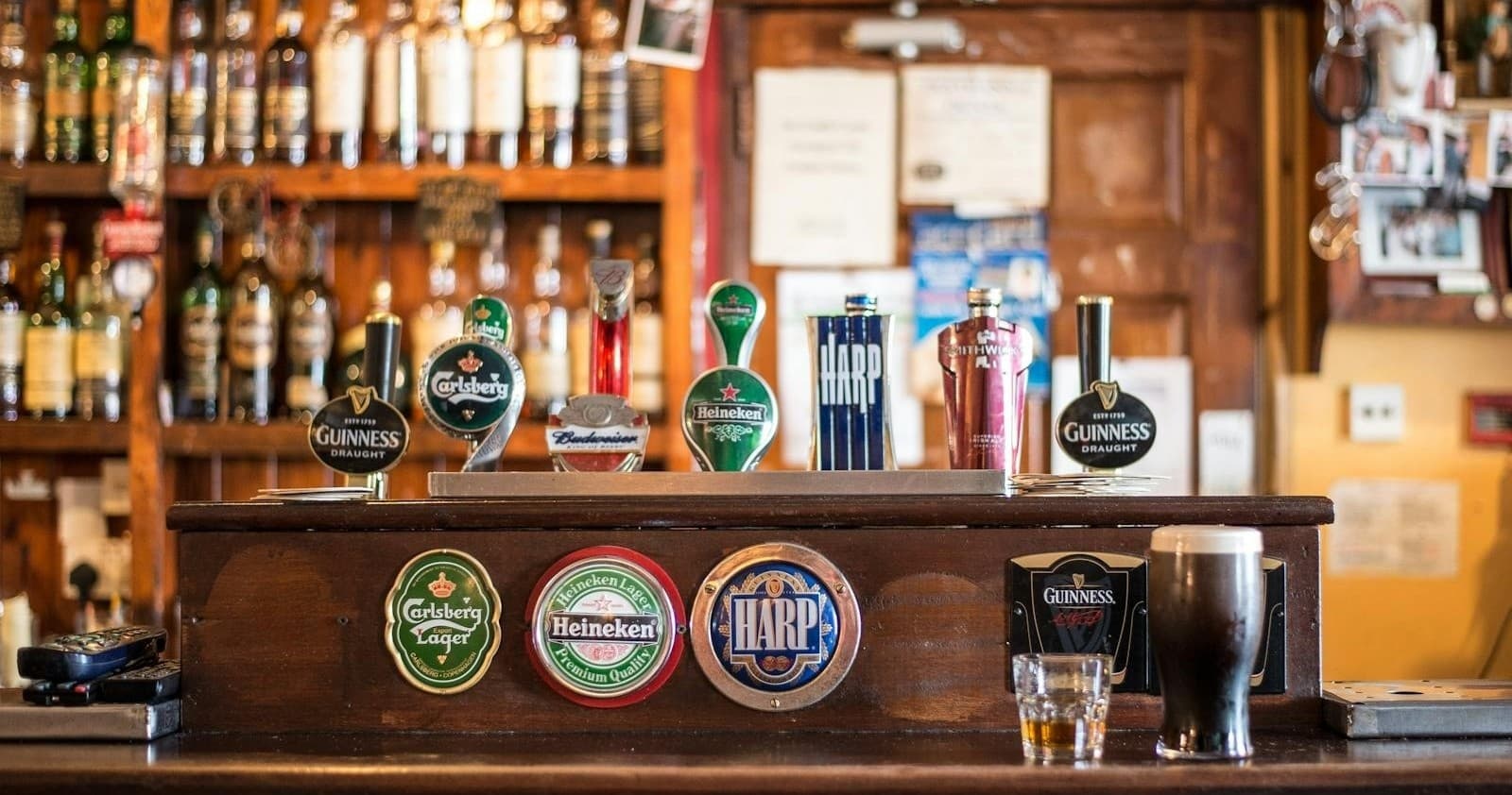 Pub Crawl Through History with Seaside City Tours
