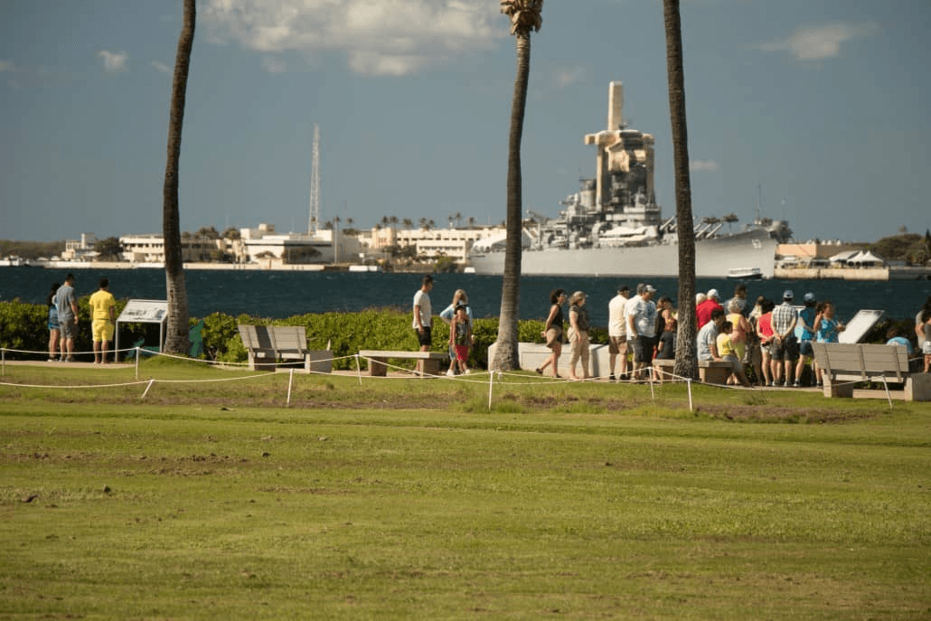 Water-Activities & History Tour at Pearl Harbor, Oahu