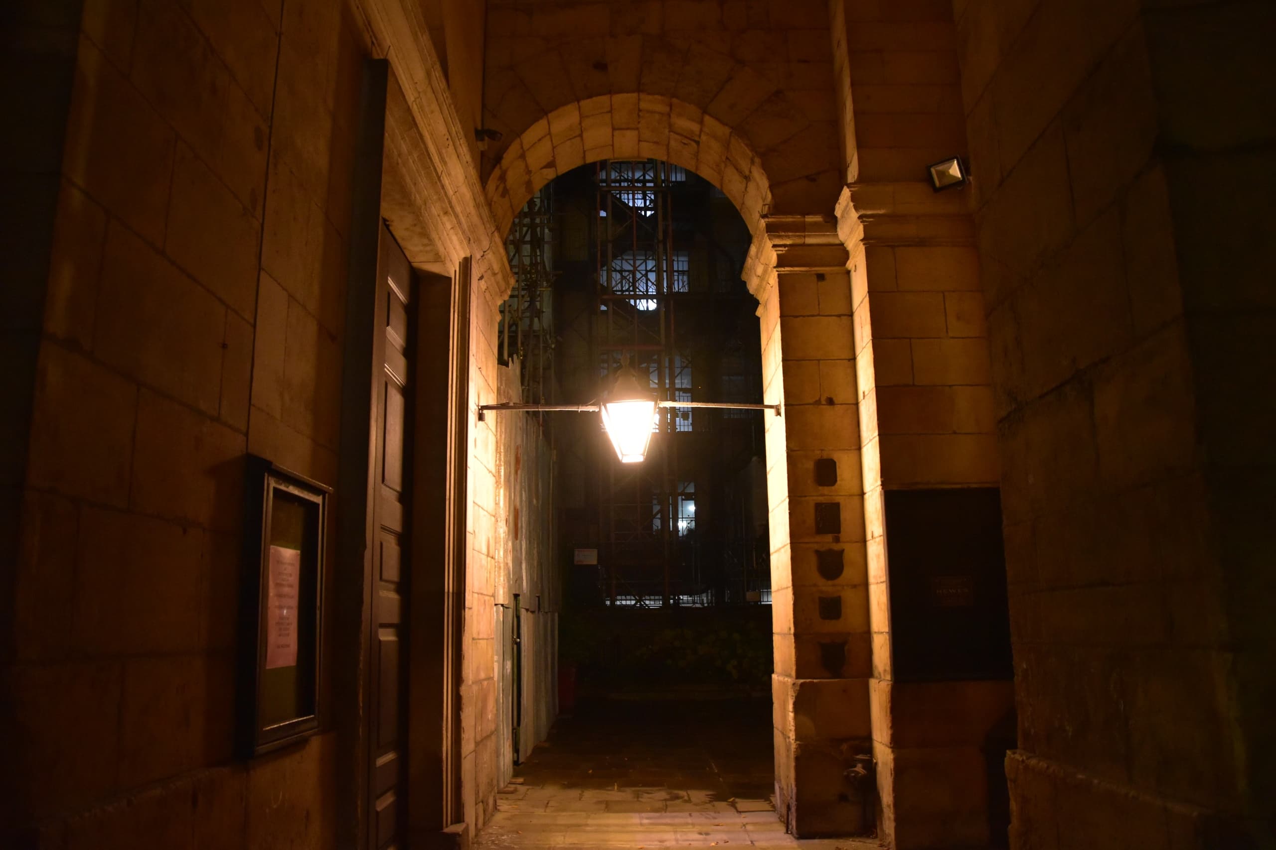 Ghost & Gore Walking Tour in London by Tours of the UK