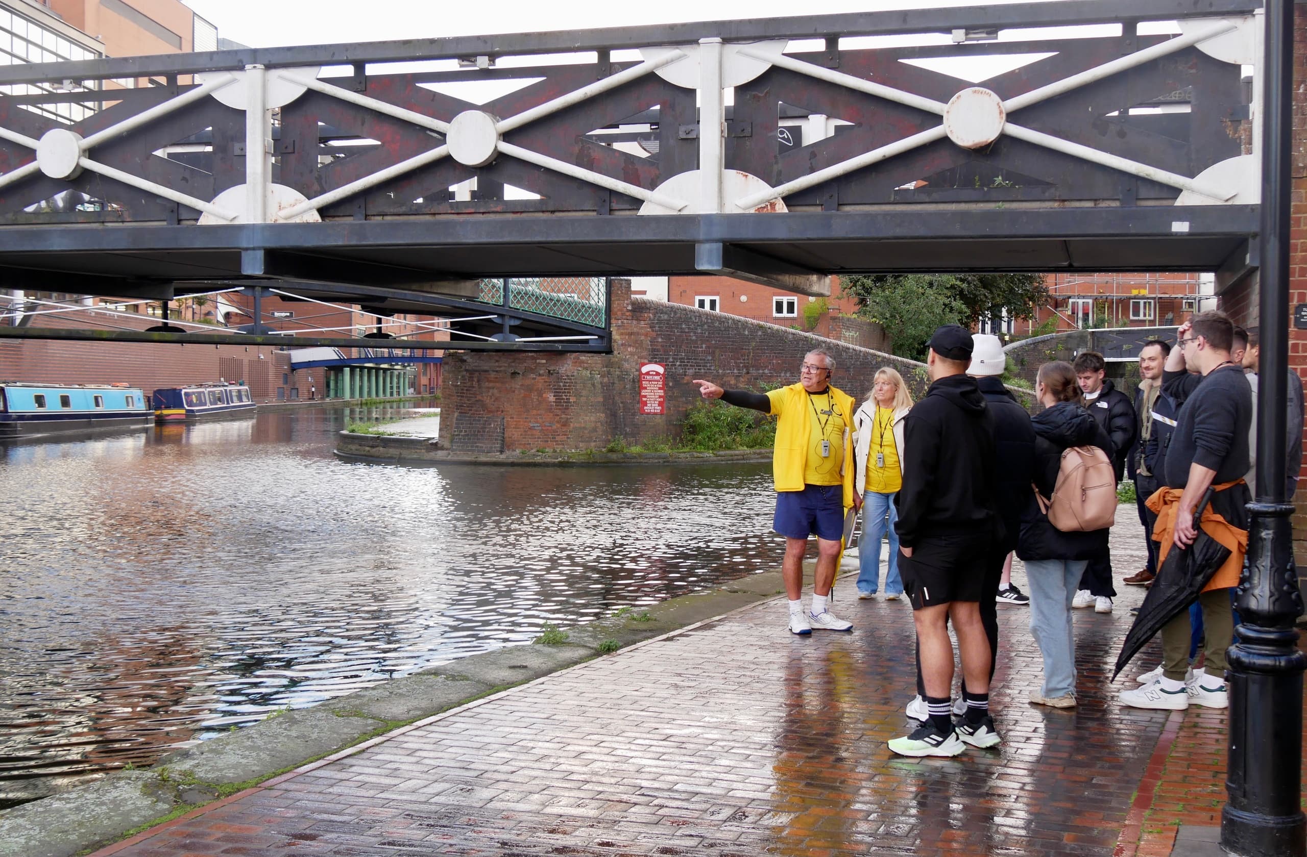 Historic Canal Walks with Roundhouse Birmingham in West Midlands