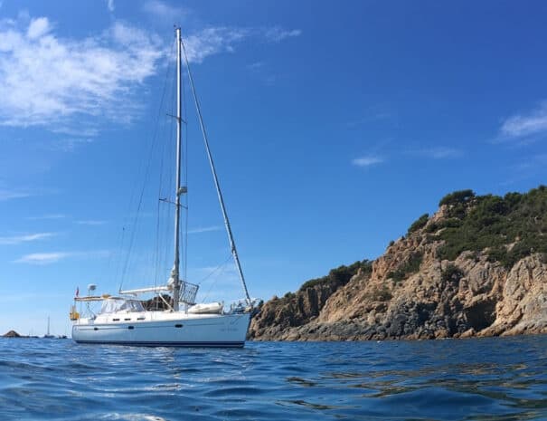Sail the Costa Brava: Beneteau Day Trip to Tossa de Mar, Snorkel Calas and Caves
