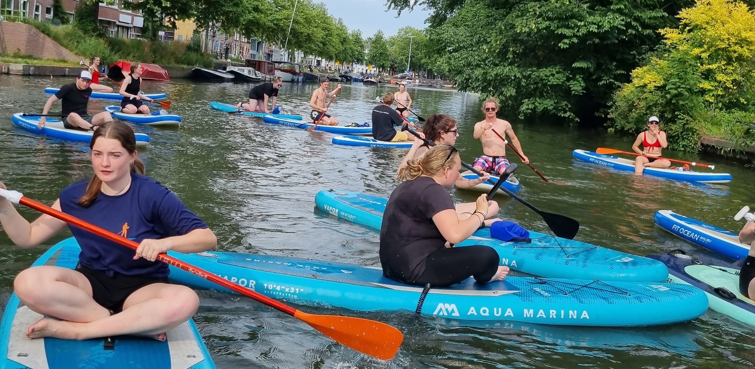 Stand-Up Paddleboarding with DagjeSuppen.nl in Utrecht