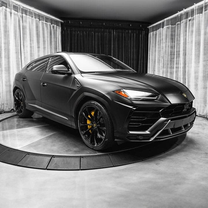 Luxury Car Rental: Lamborghini Urus in Omaha
