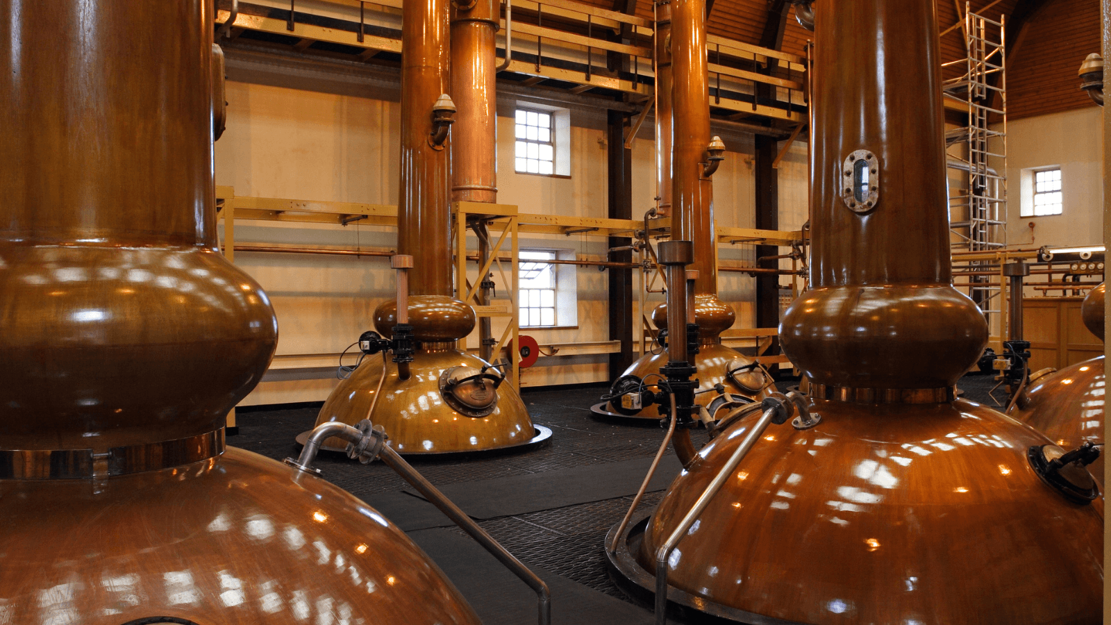 Explore Scotland’s Speyside Whisky Tour: History, Castles & Highland Flavors