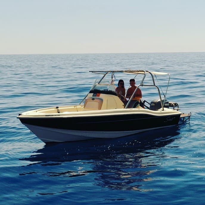 Boat SCOUT 150hp with Notosmare Marine Adventures in Crete