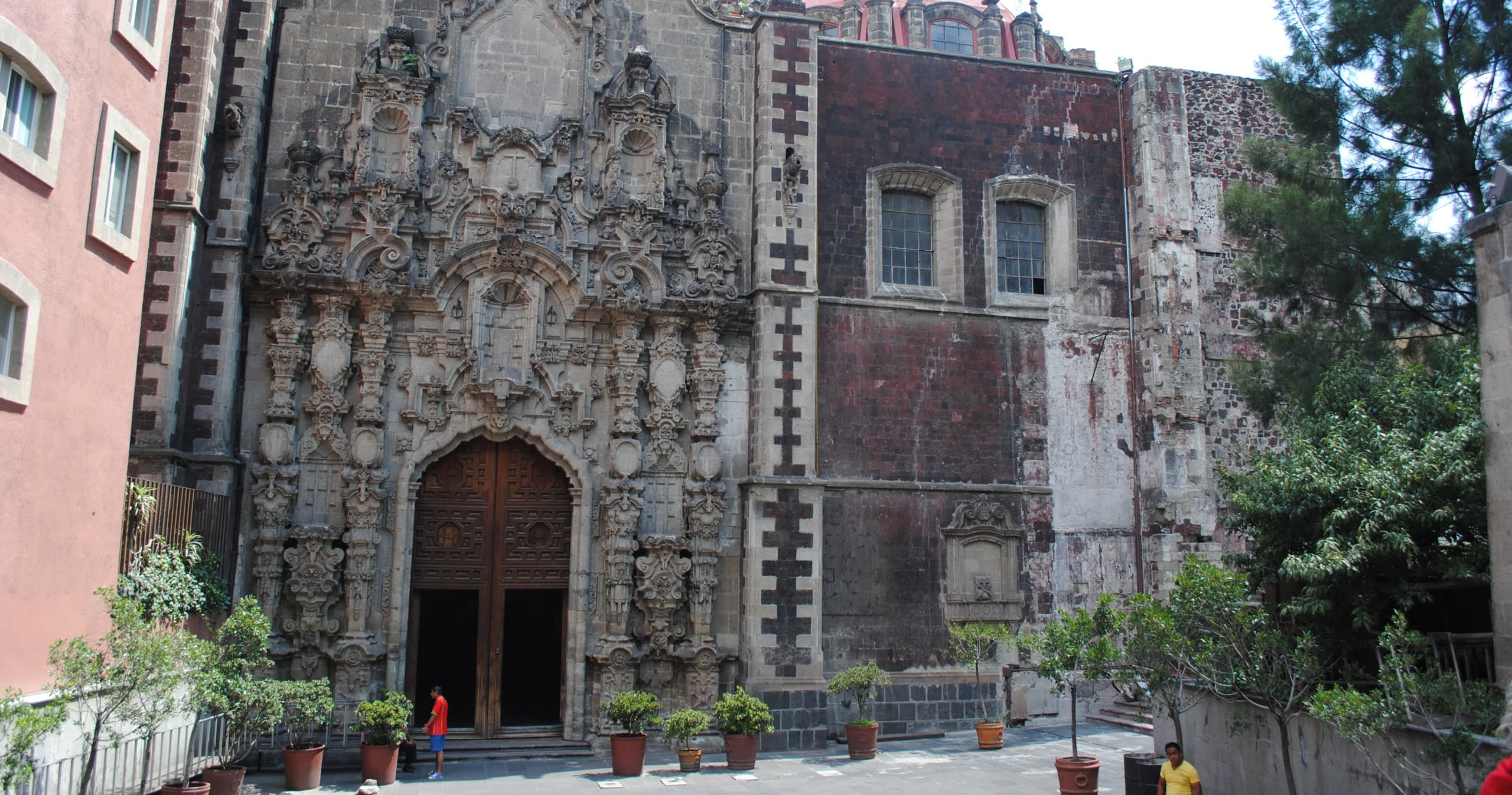 Cultural City Tour in Querétaro with Tranvia