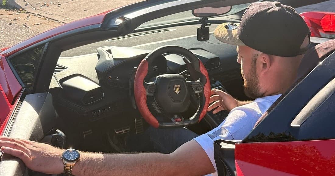 San Francisco Embarcadero Lamborghini Huracán Spyder — 1-Hour Open-Air Supercar Experience photo 1