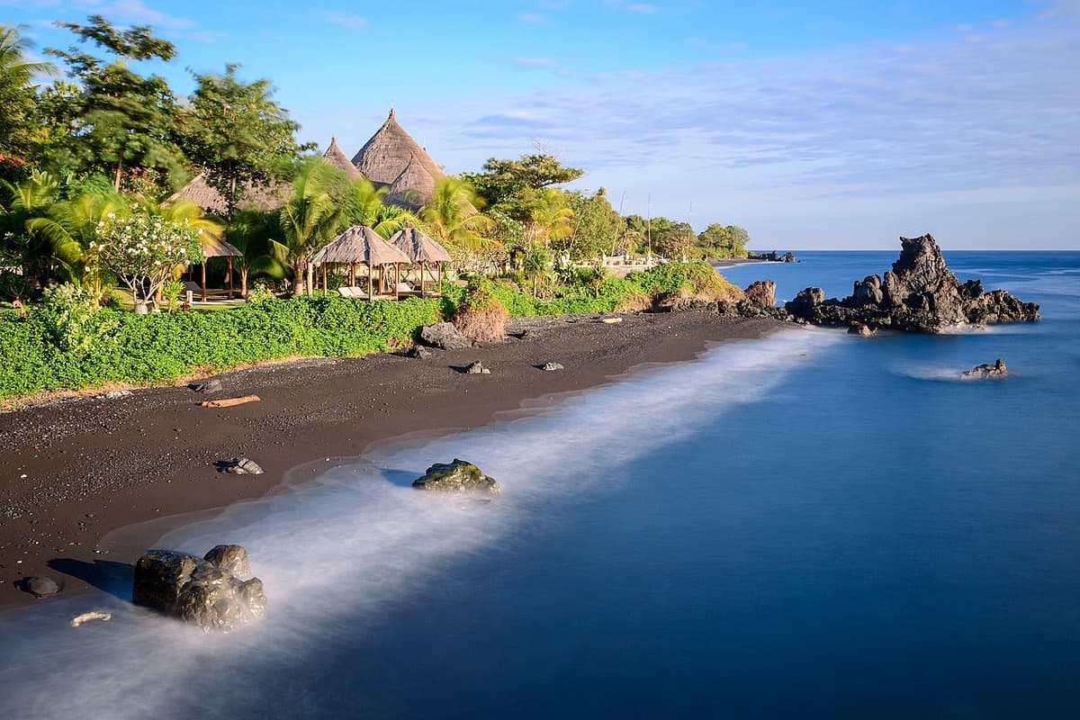 Bali Northeast Dive Escape: Alam Batu, Liberty Wreck & 44 Boat Dives photo 1