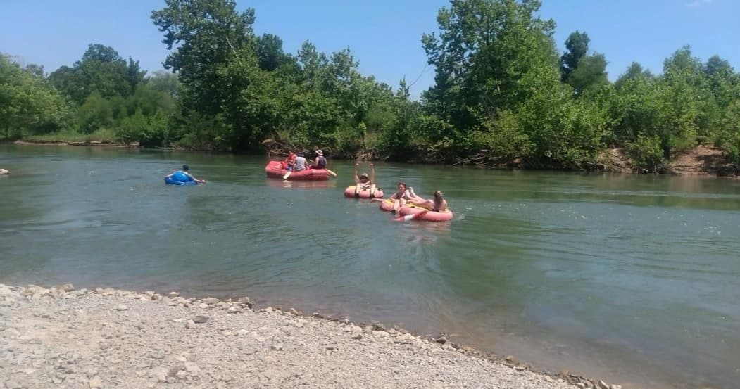 Stubblefield Floats: Scenic River Adventure in Pocahontas, AR