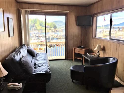 Sleep Over the Tides: Knudson Cove’s Unique Over-Water Condos in Ketchikan photo 3