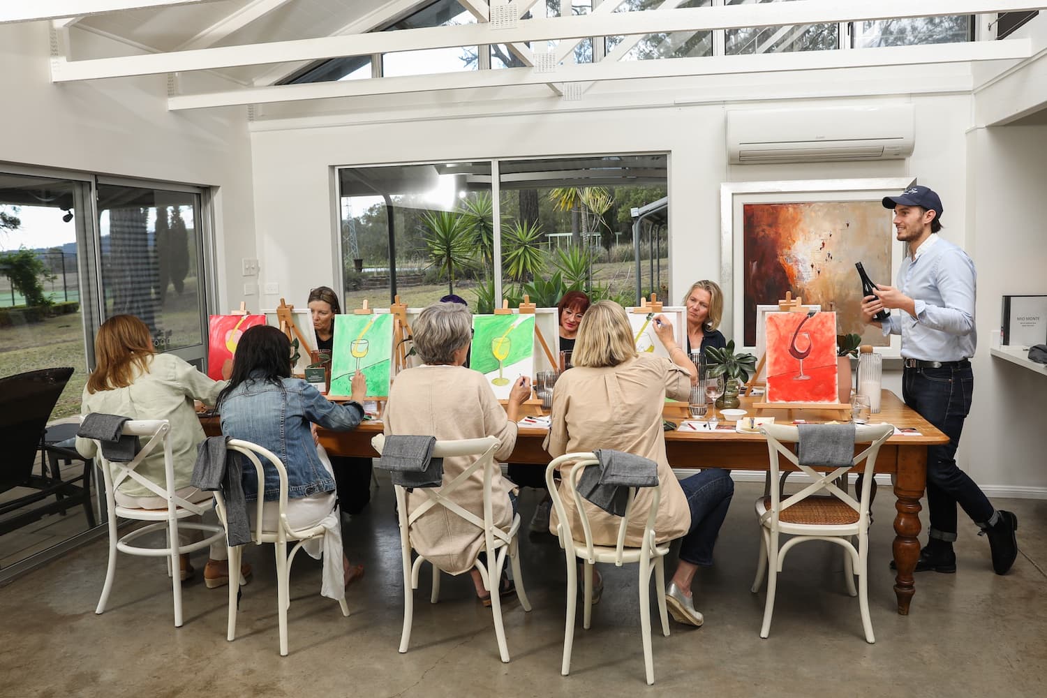 Paint n' Wine Tasting in Hunter Valley with Stay n' Sip