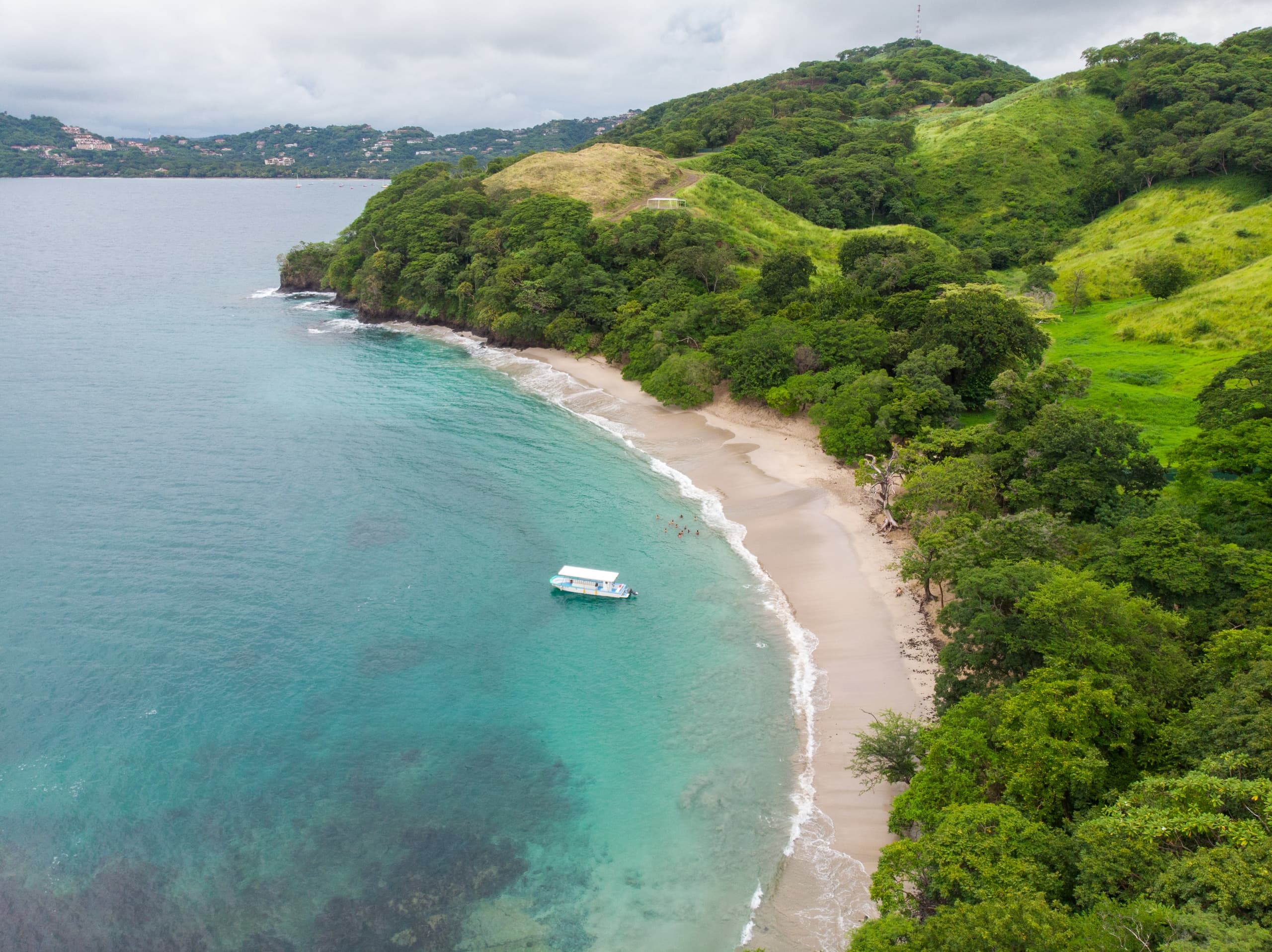 Dive into Costa Rica’s Marine Conservation Program: A 2-Week Underwater Adventure