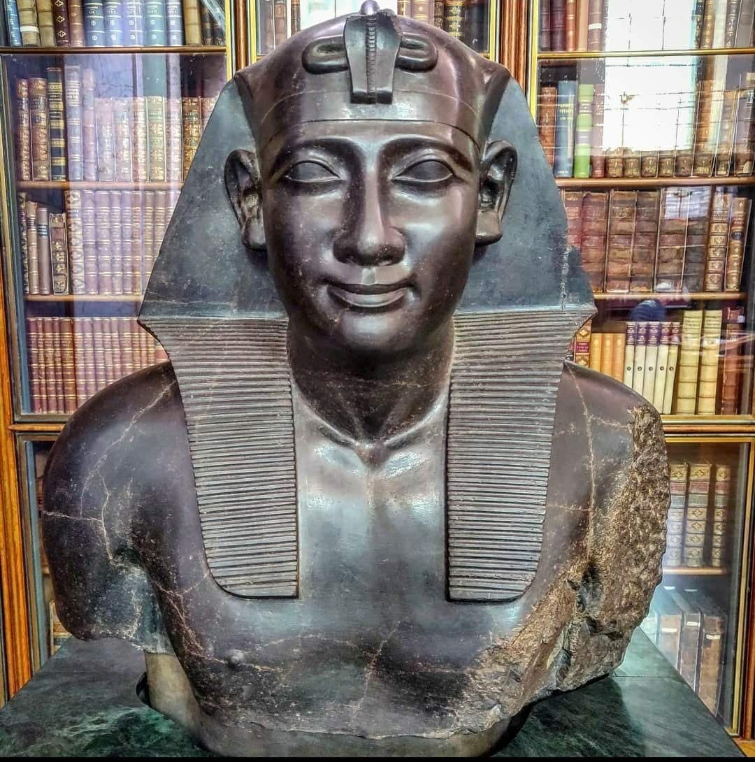 Cultural & Historical Tour at British Museum Featuring Expert Guides