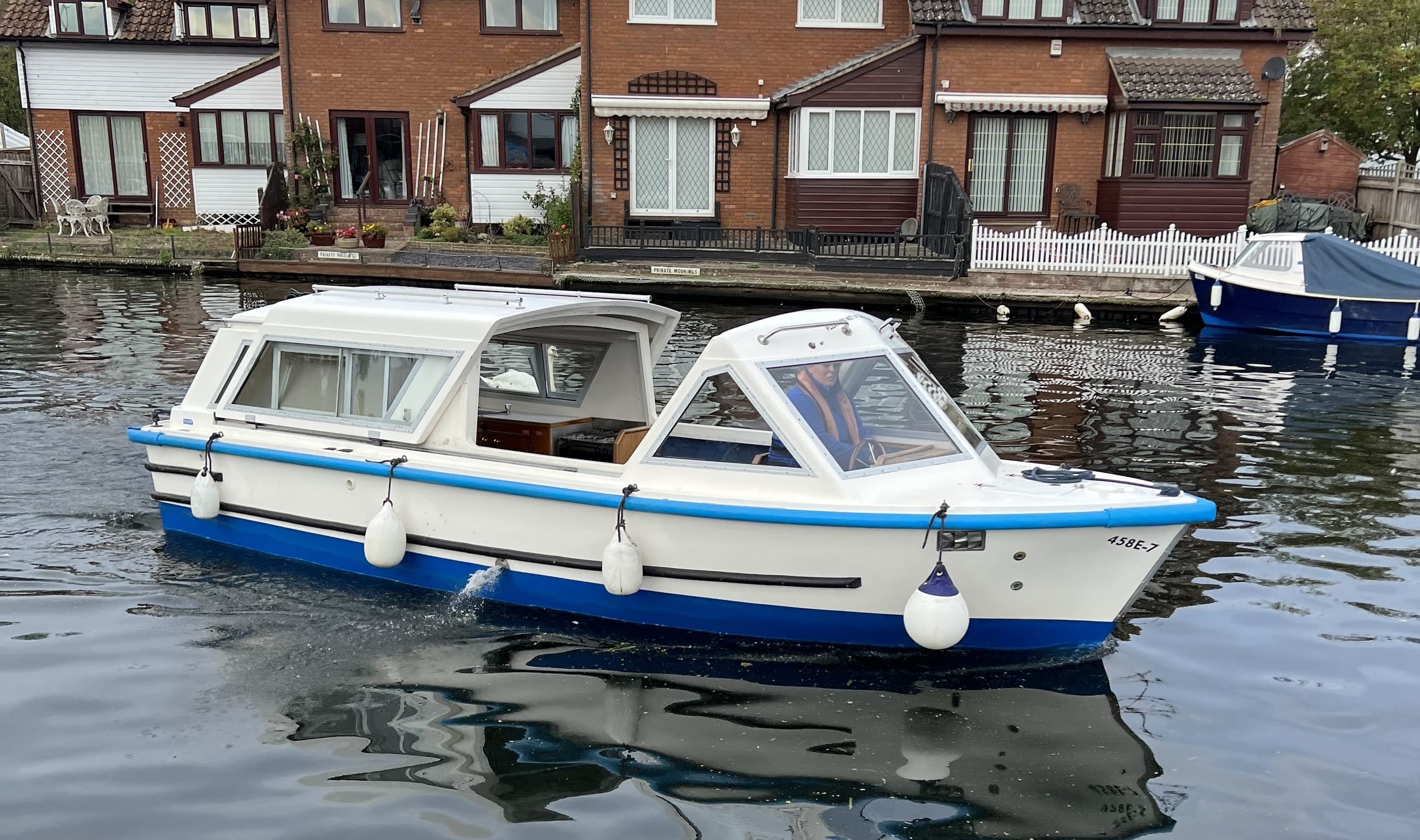Water Activities with Wroxham Launch Hire: Relaxing Boat Rentals