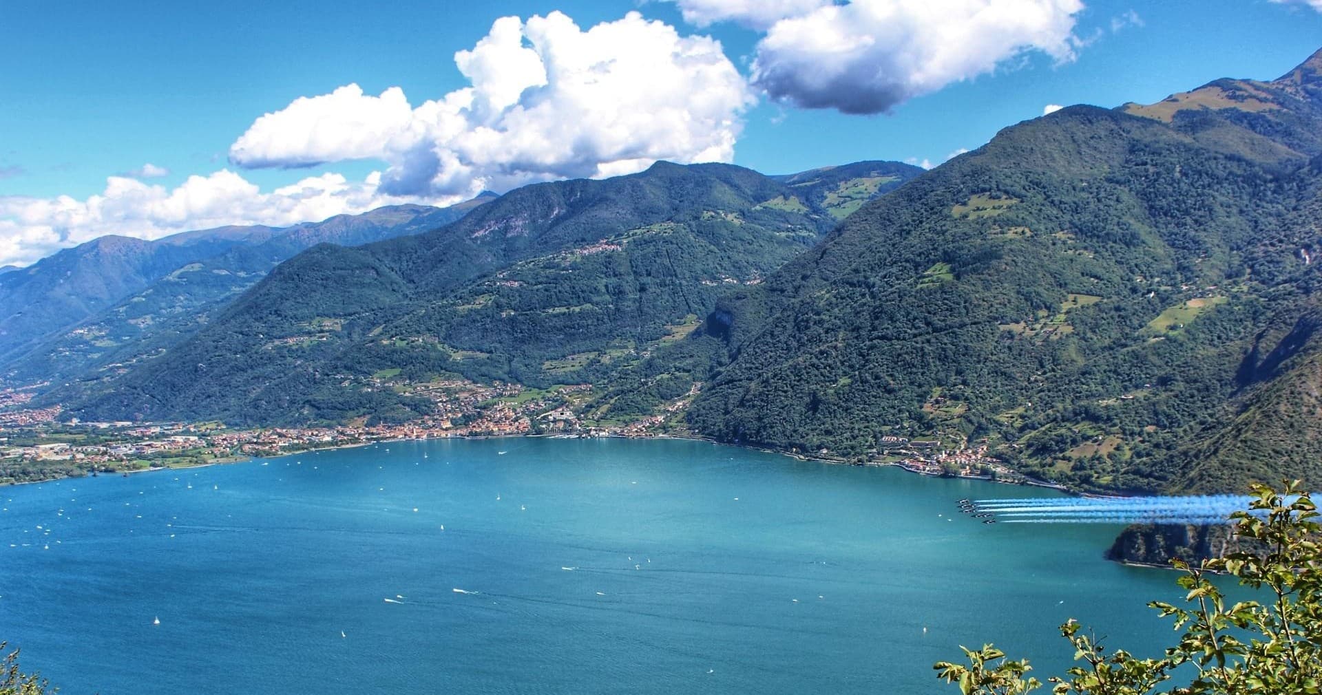 Scenic Lake Travel with Navigazione Lago D'Iseo