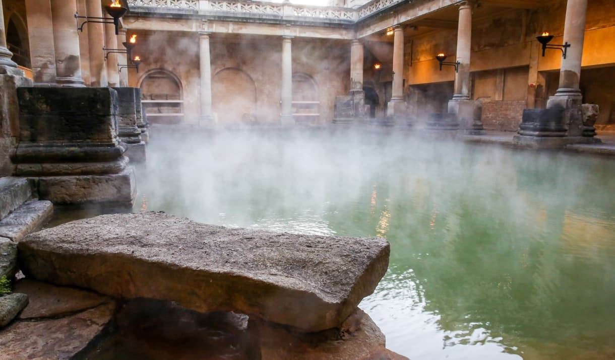 Historic UK Day Trip: Uvacars LTD’s Stonehenge & Bath Tour