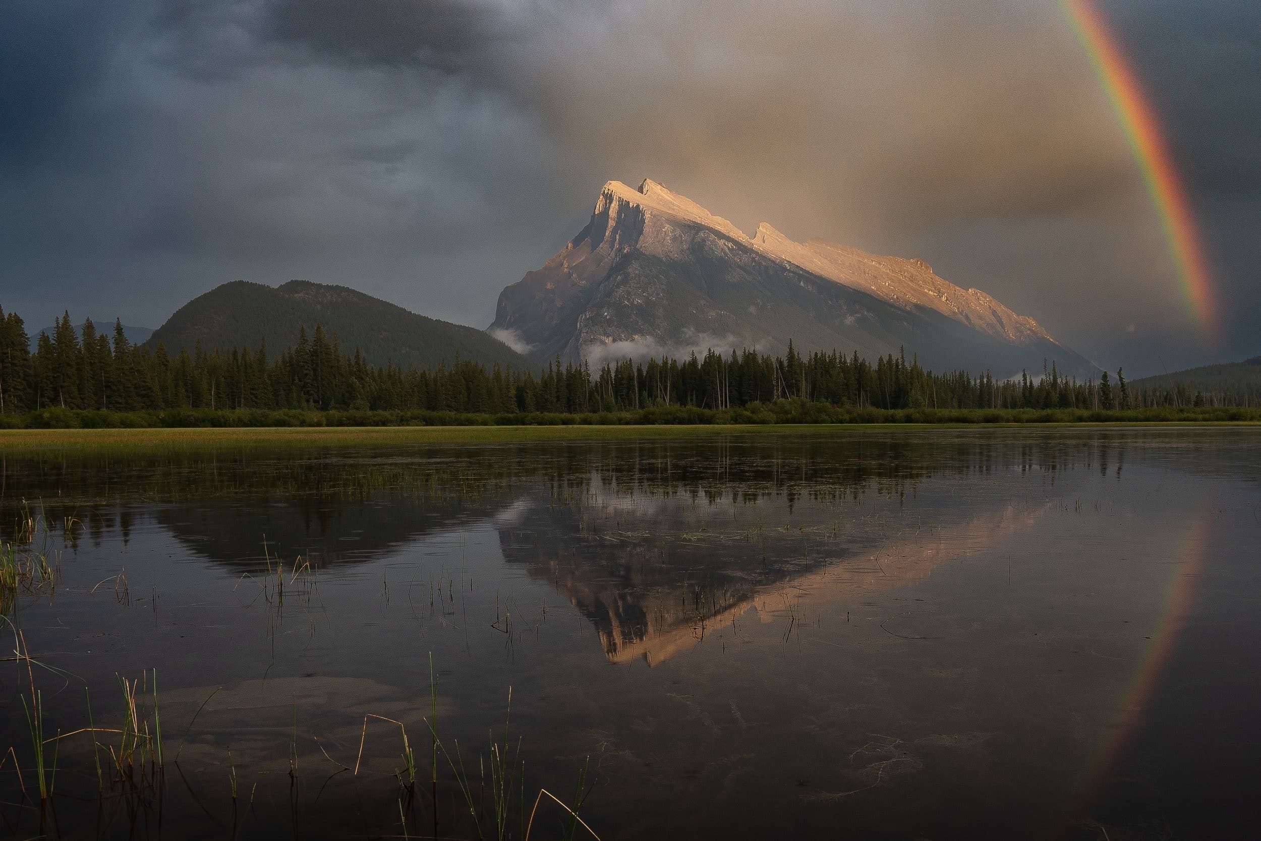 Banff Landscape Workshop: Sunrise, Sunset & Northern Lights Photo Tours