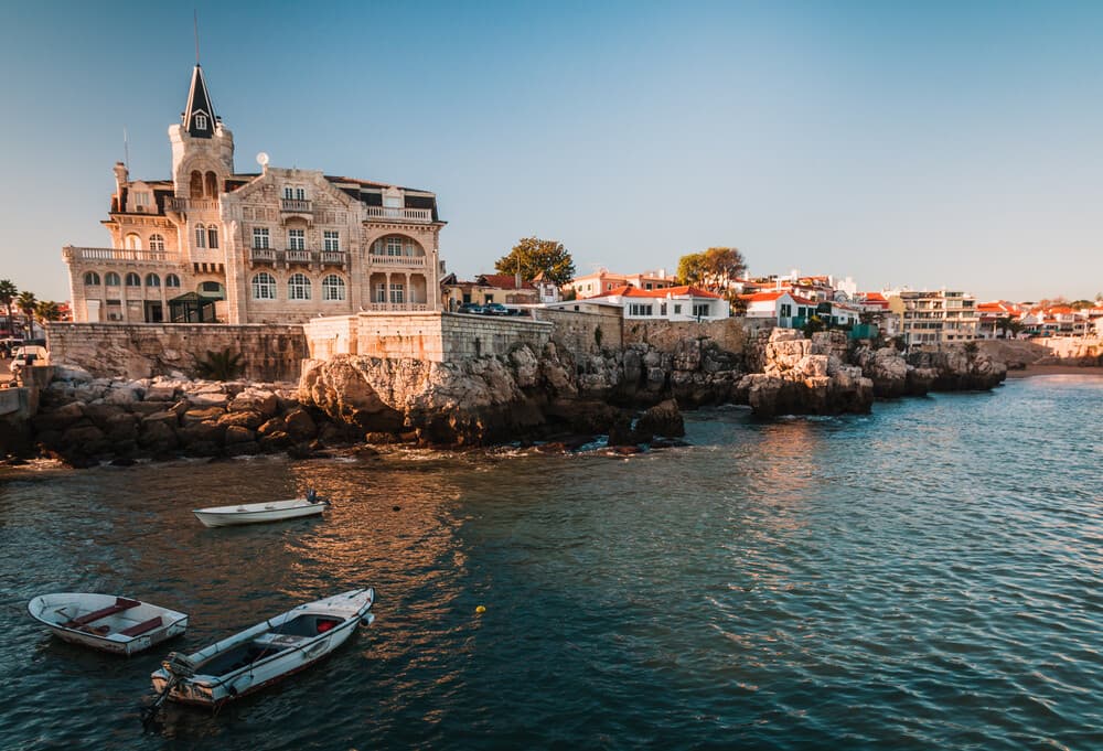 Sintra e Cascais Day Tour: Palaces, Parks & Atlantic Coast from Lisbon