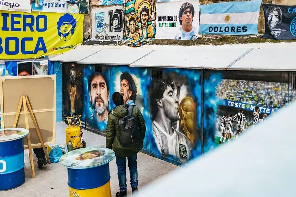 Historical & Street Art Tour in Naples by Keys of Italy