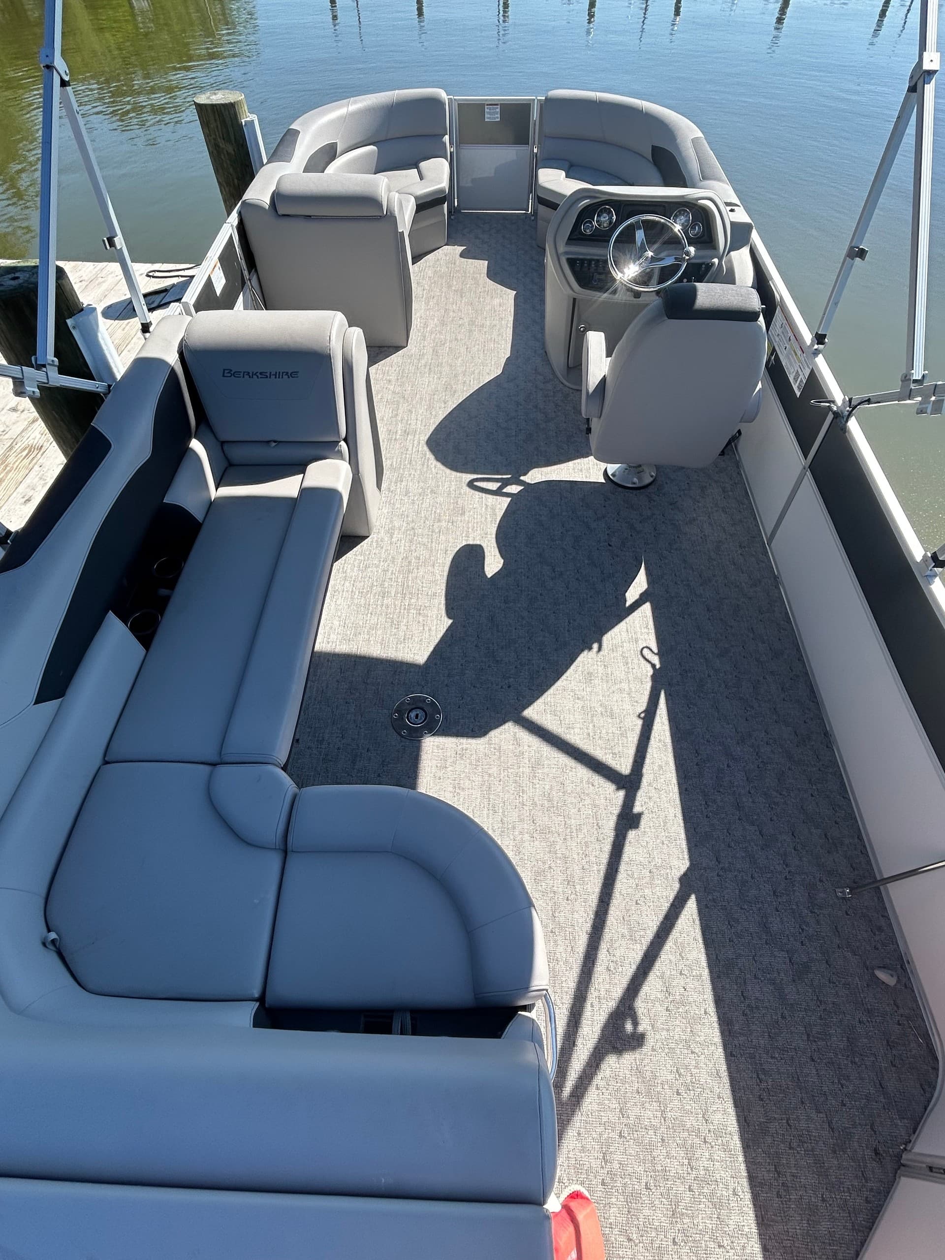 Tritoon Cruiser Rental in Abingdon, MD — 12-Person, 3+ Hour Boat Hire photo 1