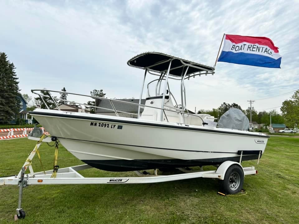 Boat Rentals with Cheguamegon Bay Boats in Washburn